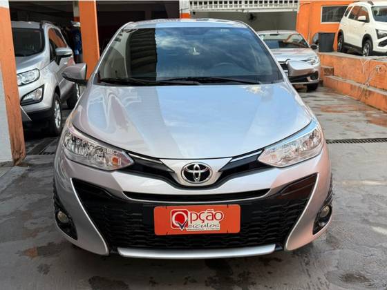 TOYOTA YARIS 1.5 16V FLEX XS CONNECT MULTIDRIVE TOYOTA YARIS 1.5 16V FLEX XS CONNECT MULTIDRIVE